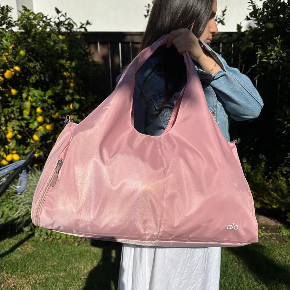 Alo tote bag for yoga mat. Brand new